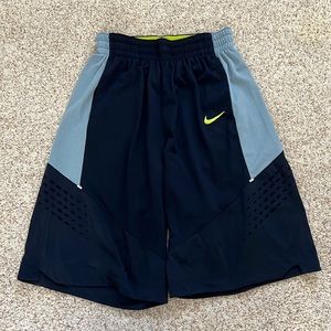 Nike Men’s Shorts size M